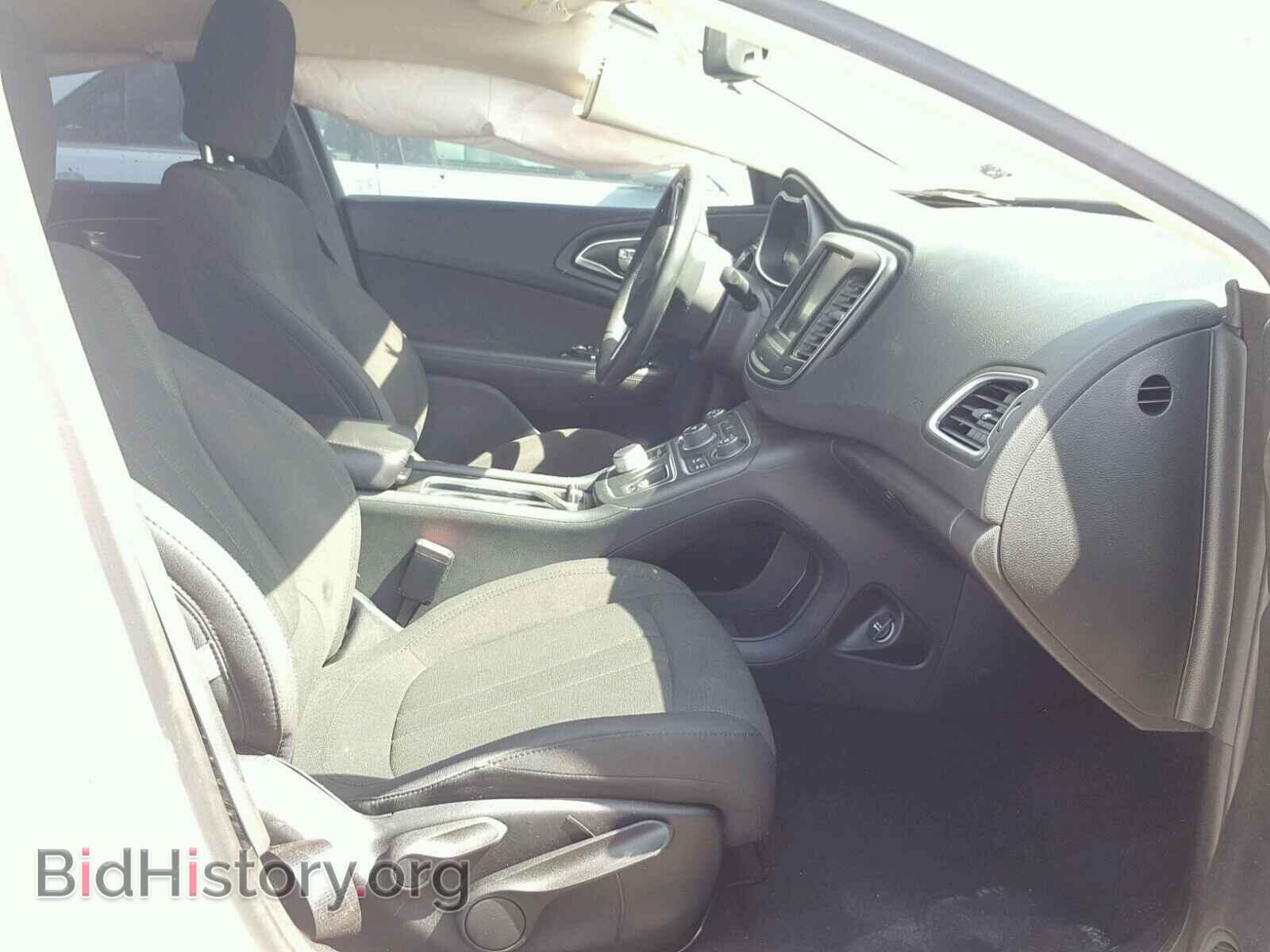 2016 CHRYSLER 200 - VIN: 1C3CCCAB7GN129750 - Фото 5