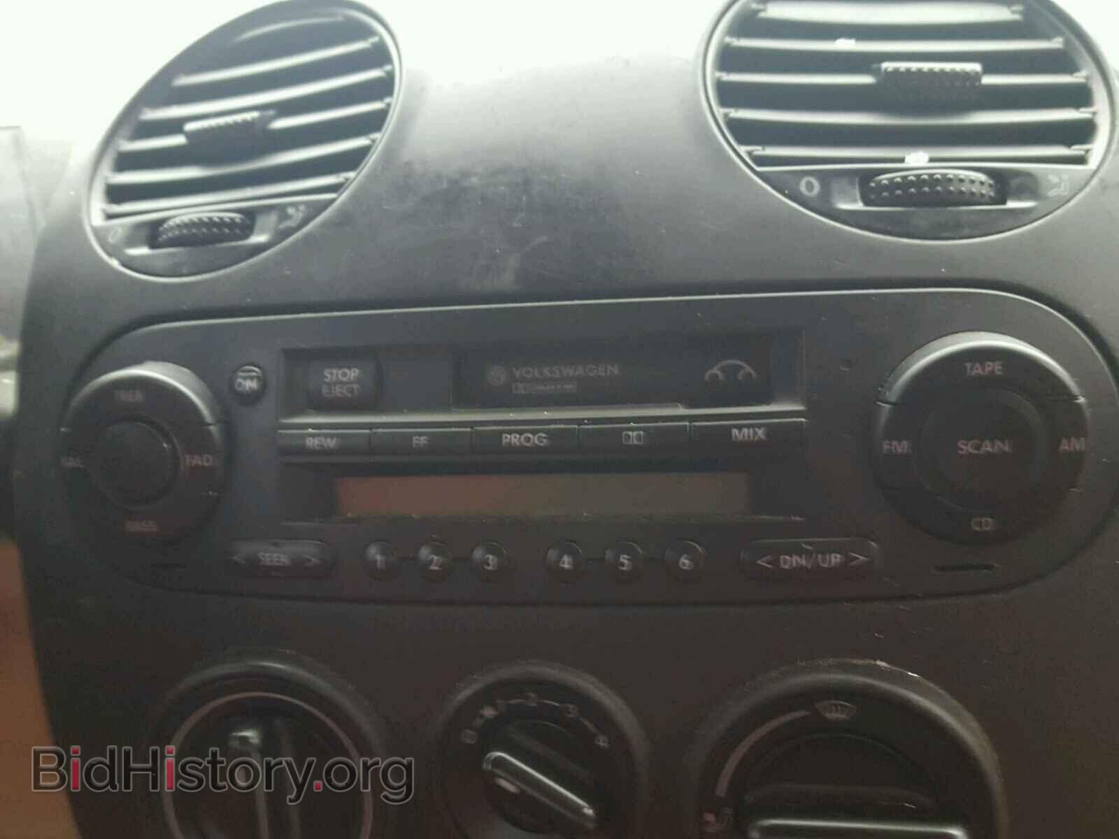 2000 VOLKSWAGEN BEETLE - VIN: 3VWCA21C1YM422475 - Фото 9