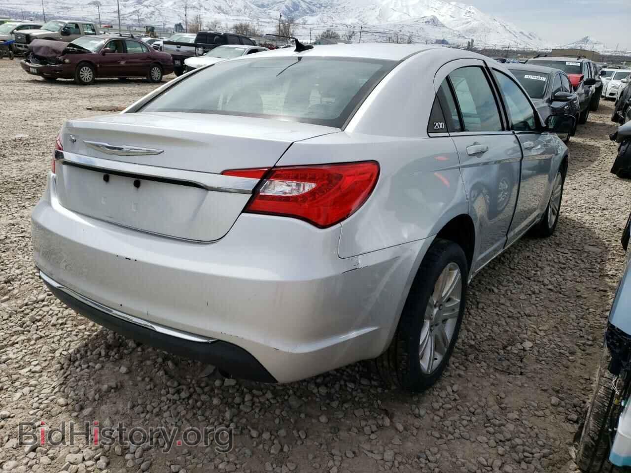 2011 CHRYSLER 200 - VIN: 1C3BC1FB5BN612431 - Фото 3