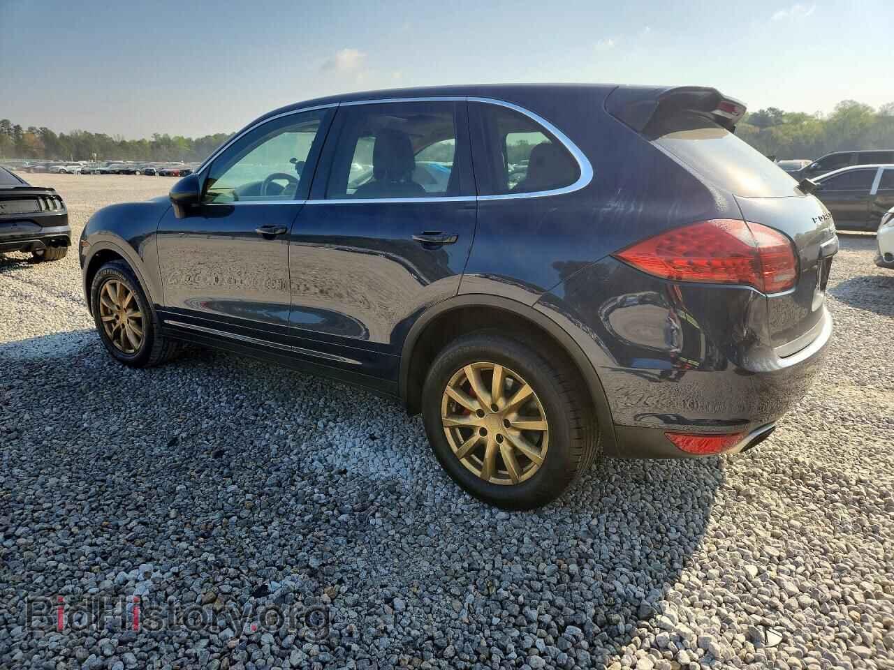 2011 PORSCHE CAYENNE - VIN: WP1AA2A21BLA03700 - Photo 2