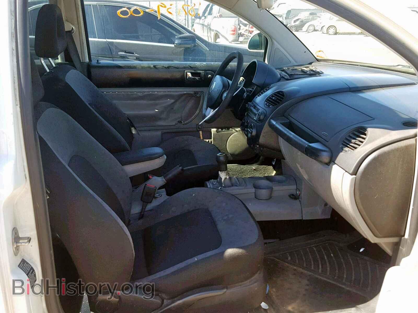 2000 VOLKSWAGEN BEETLE - VIN: 3VWCC21C3YM493252 - Фото 5