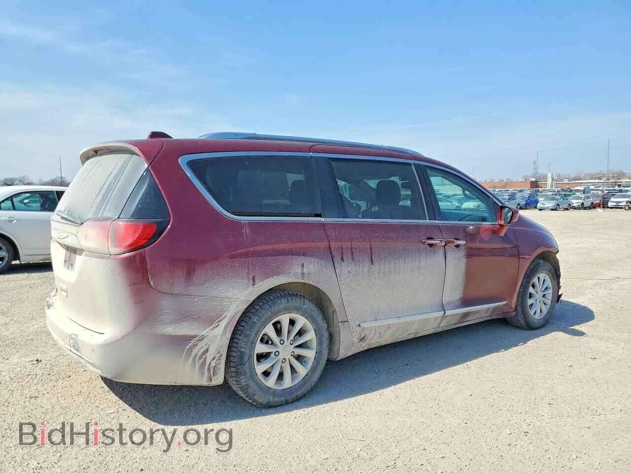 2018 CHRYSLER PACIFICA - VIN: 2C4RC1EG9JR130554 - Фото 3