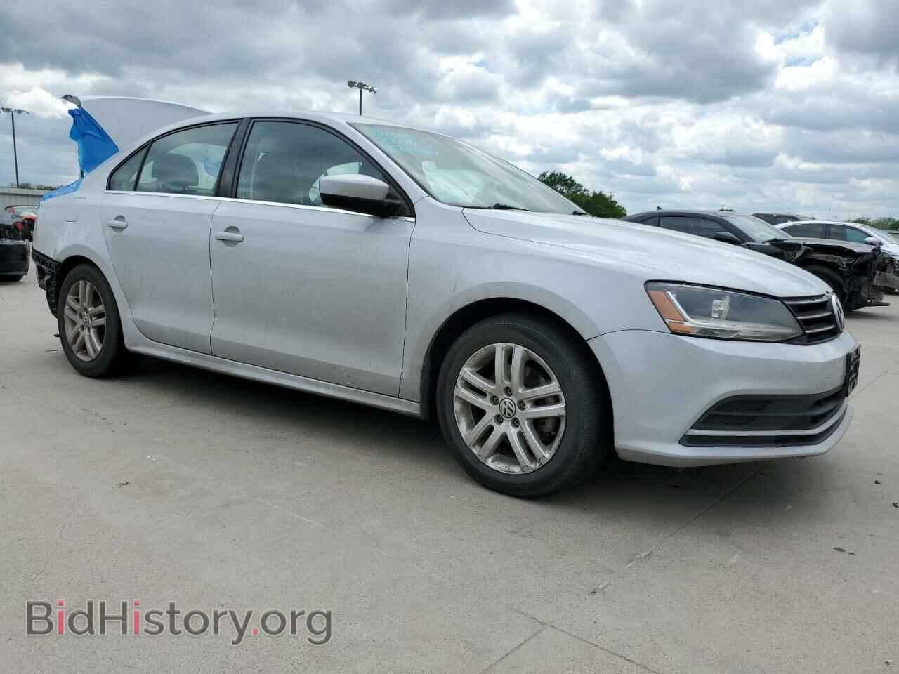 2017 VOLKSWAGEN JETTA - VIN: 3VW2B7AJ4HM311925 - Photo 4