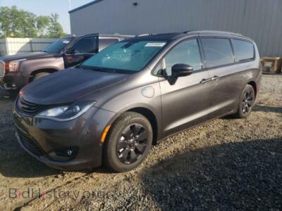2019 Chrysler PACIFICA Pacifica H, серый — VIN 2C4RC1N71KR527709, Copart