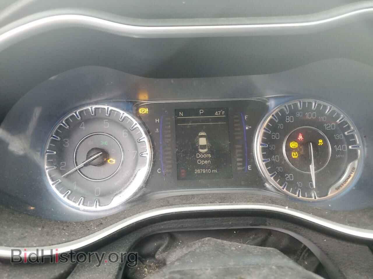 2016 CHRYSLER 200 - VIN: 1C3CCCABXGN115275 - Фото 9