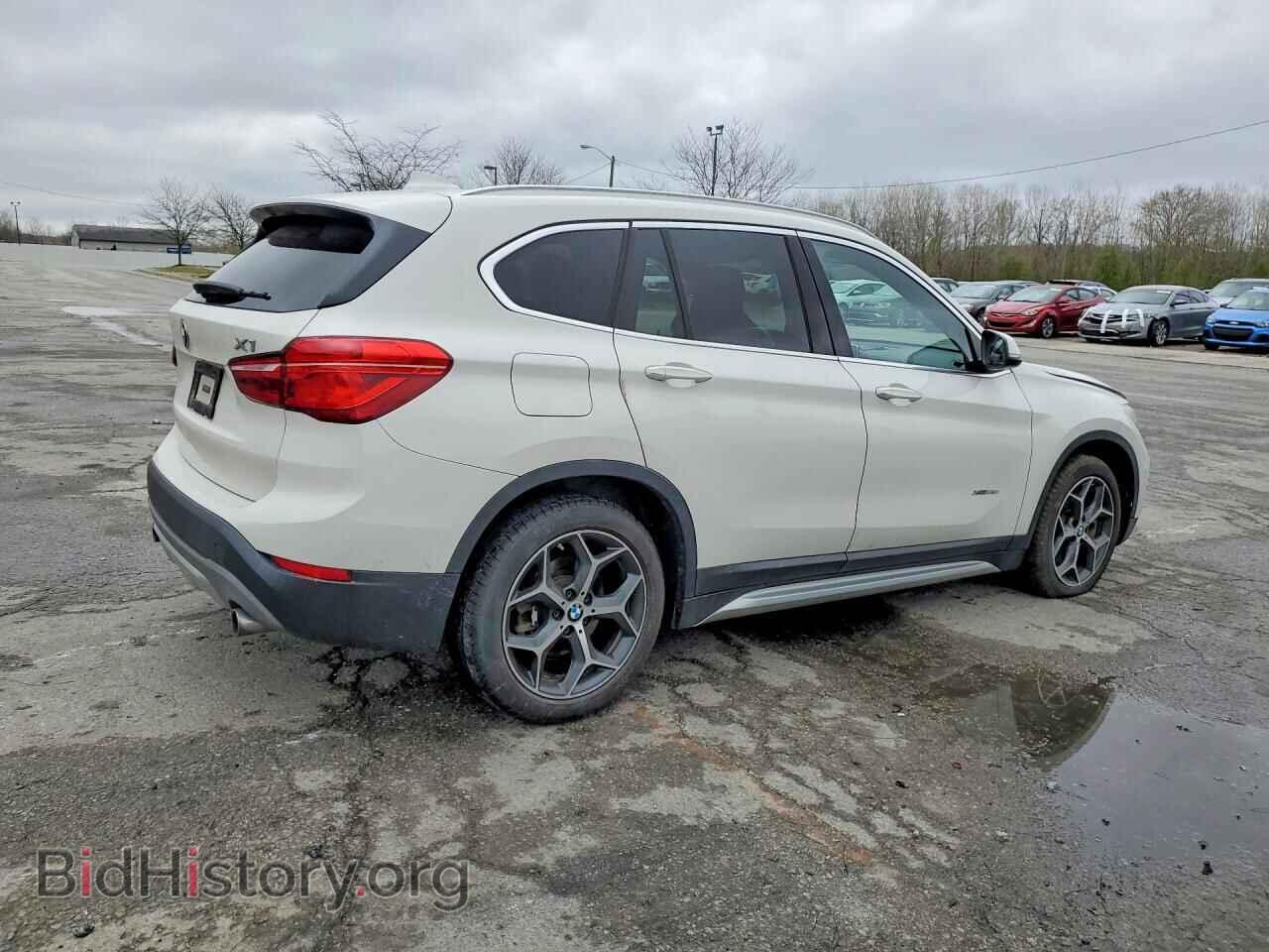 2017 BMW X1 - VIN: WBXHT3C31H5F80509 - Фото 3