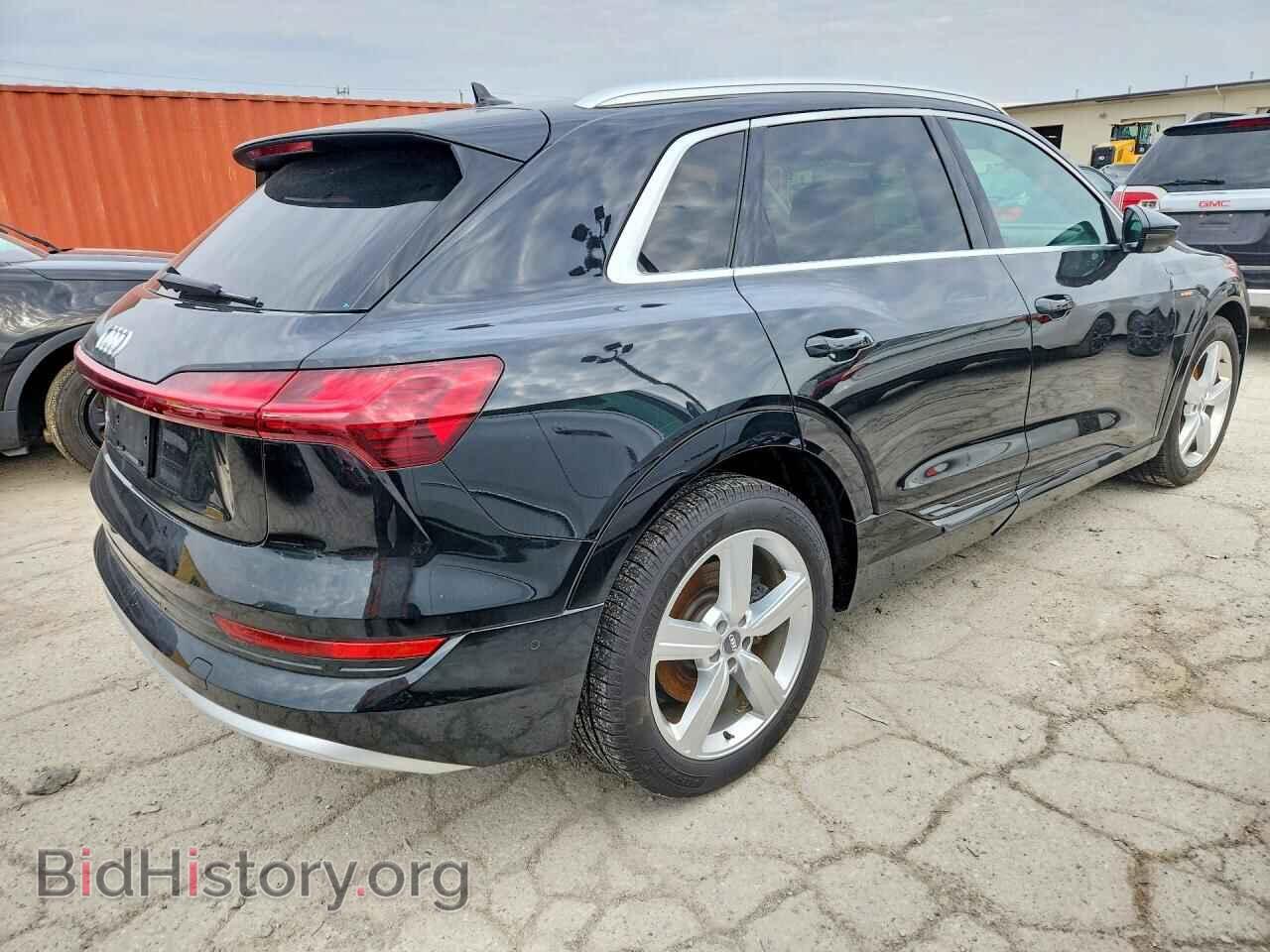 2019 AUDI E-TRON - VIN: WA1LAAGE5KB024698 - Фото 3