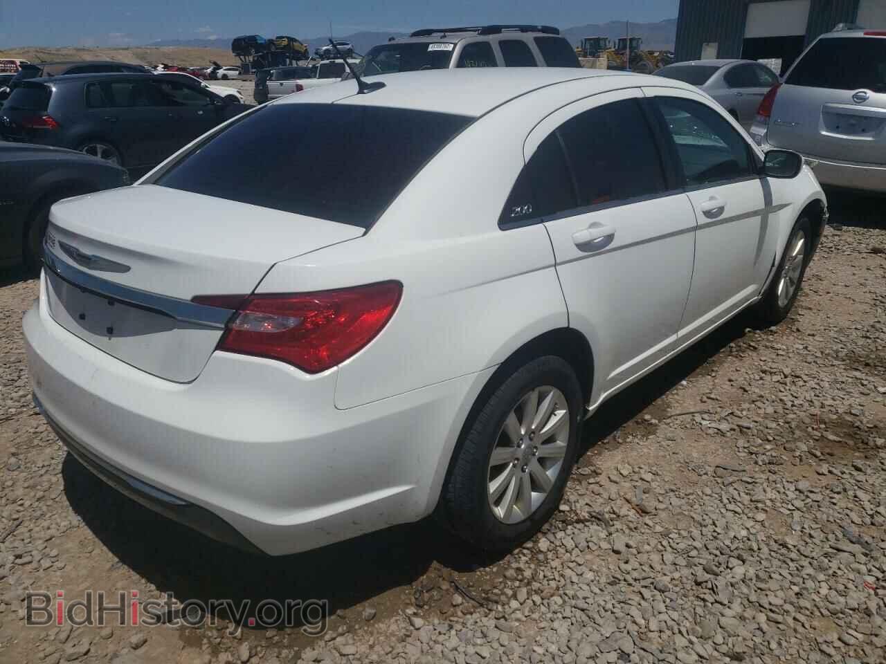 2013 CHRYSLER 200 - VIN: 1C3CCBBB5DN579711 - Фото 4