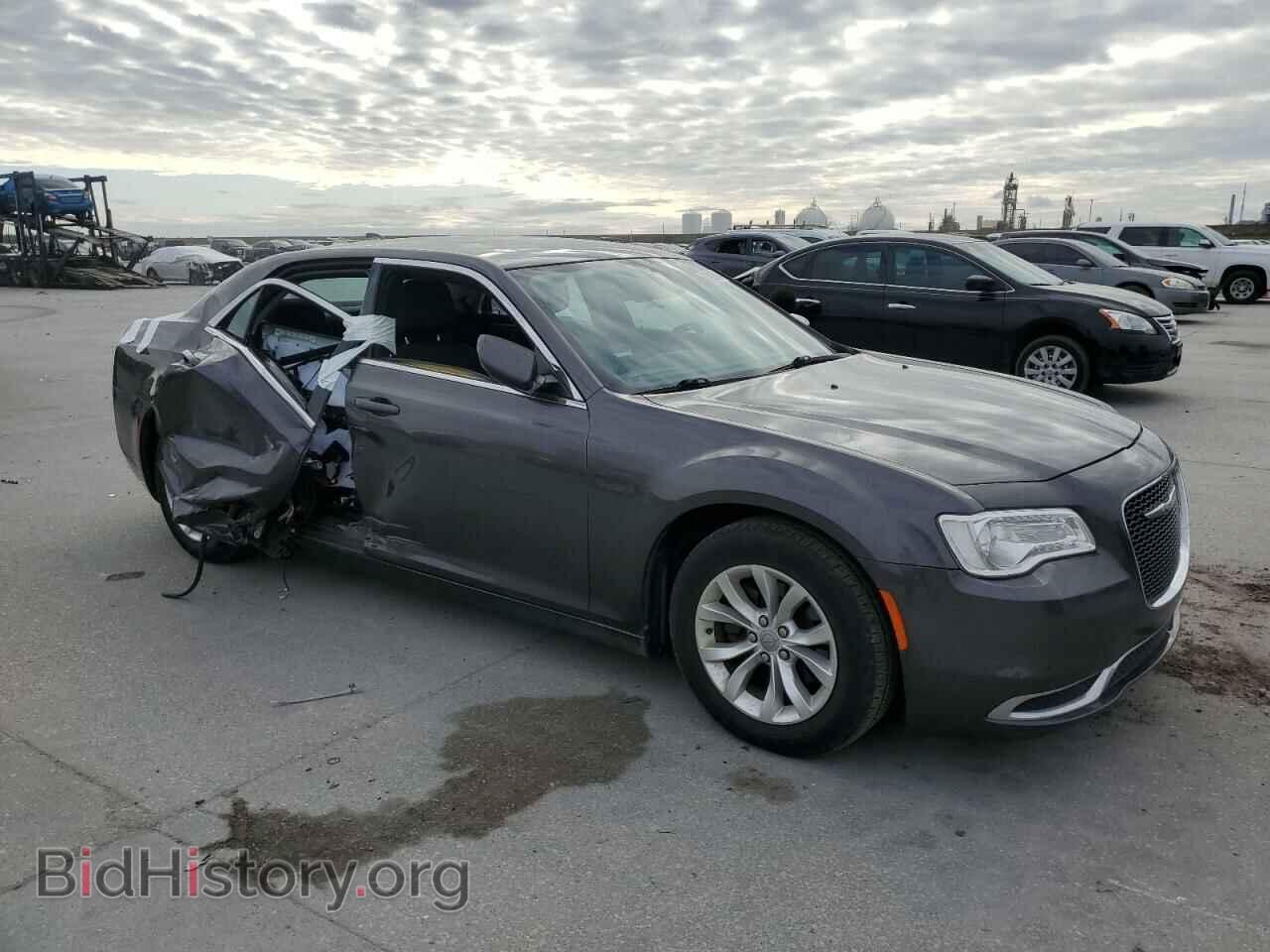 2016 CHRYSLER 300 - VIN: 2C3CCAAG3GH269478 - Фото 4