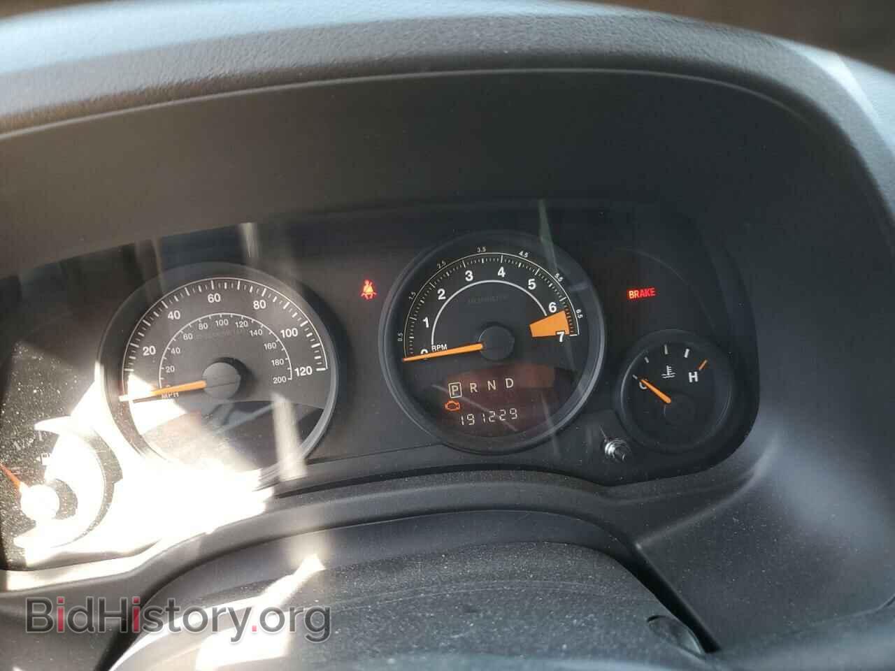 2014 JEEP COMPASS - VIN: 1C4NJDBBXED529089 - Фото 9