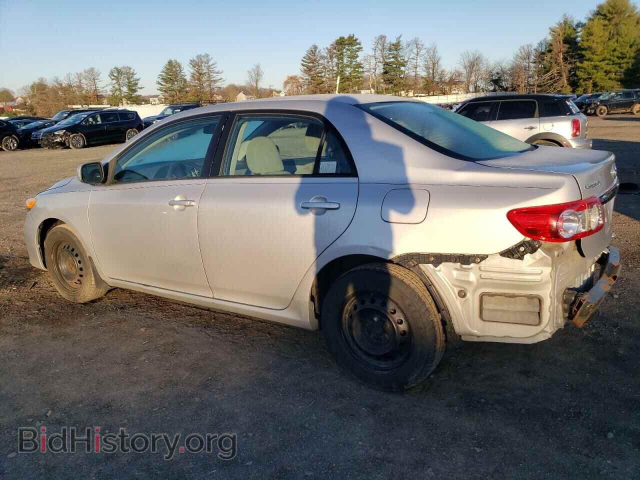 2011 TOYOTA COROLLA - VIN: 2T1BU4EE2BC697852 - Фото 2