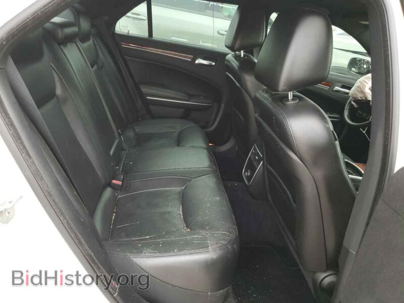 2014 Chrysler 300 (VIN 2C3CCAAG3EH288836) — фото 10 из 13
