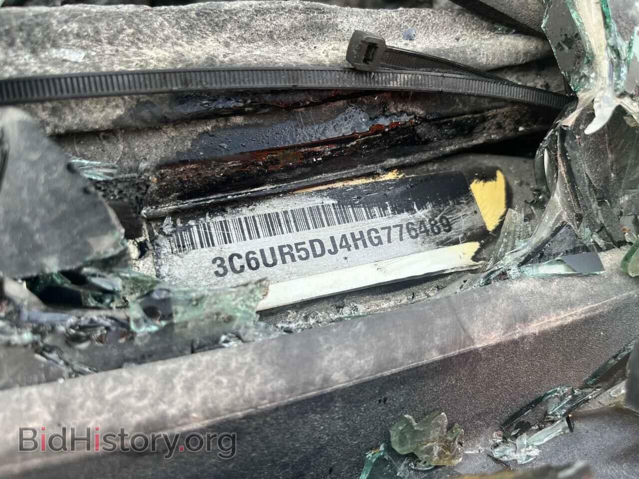2017 RAM All Models - VIN: 3C6UR5DJ4HG776489 - Фото 12