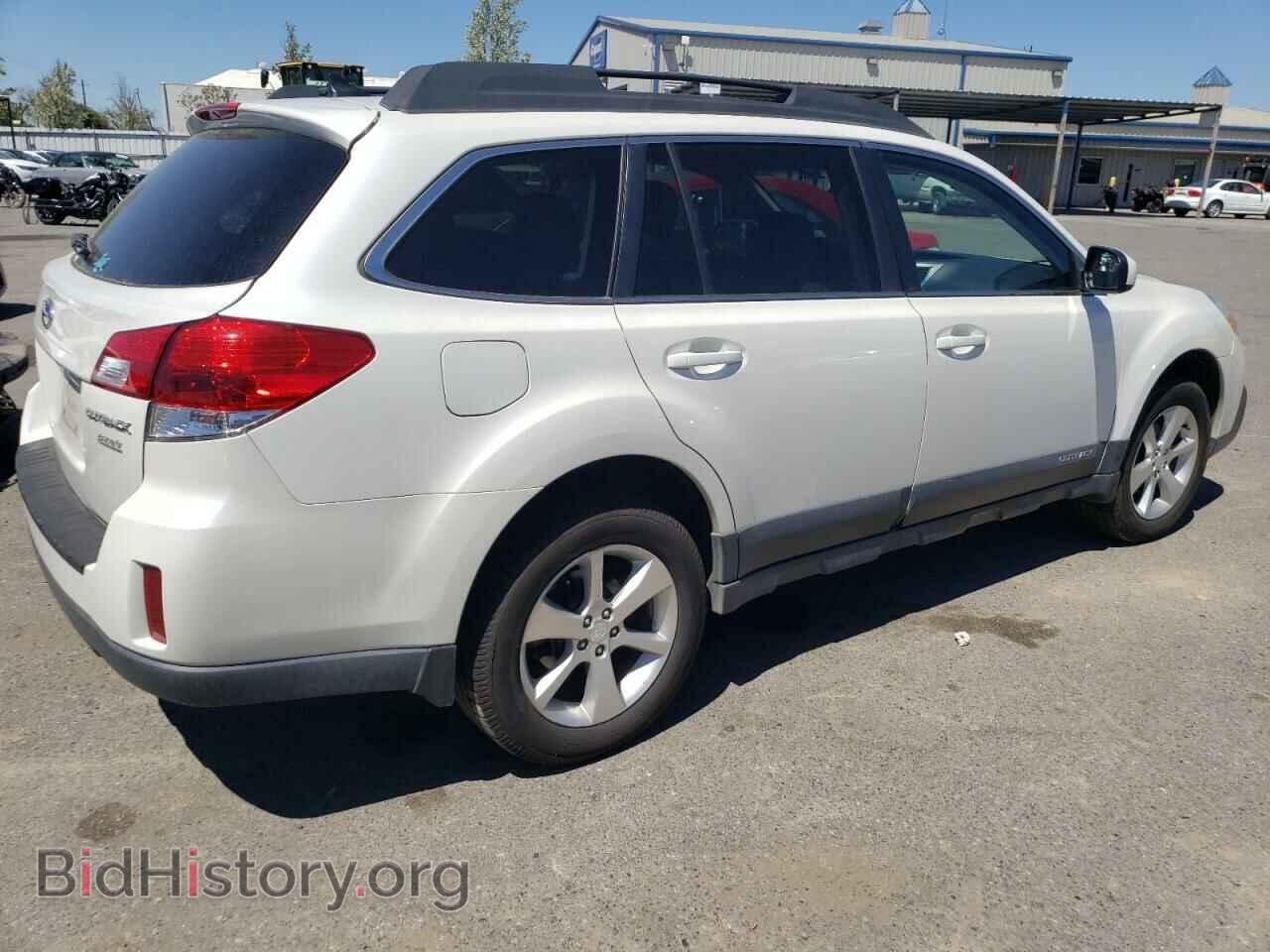 2014 SUBARU OUTBACK - VIN: 4S4BRBLC5E3210840 - Фото 3