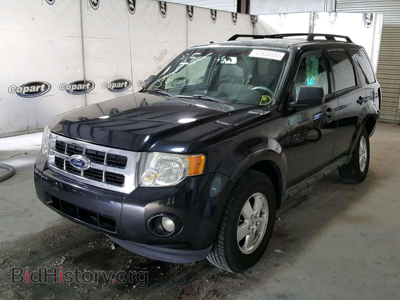 2011 FORD ESCAPE - VIN: 1FMCU0D70BKA14010 - Фото 2