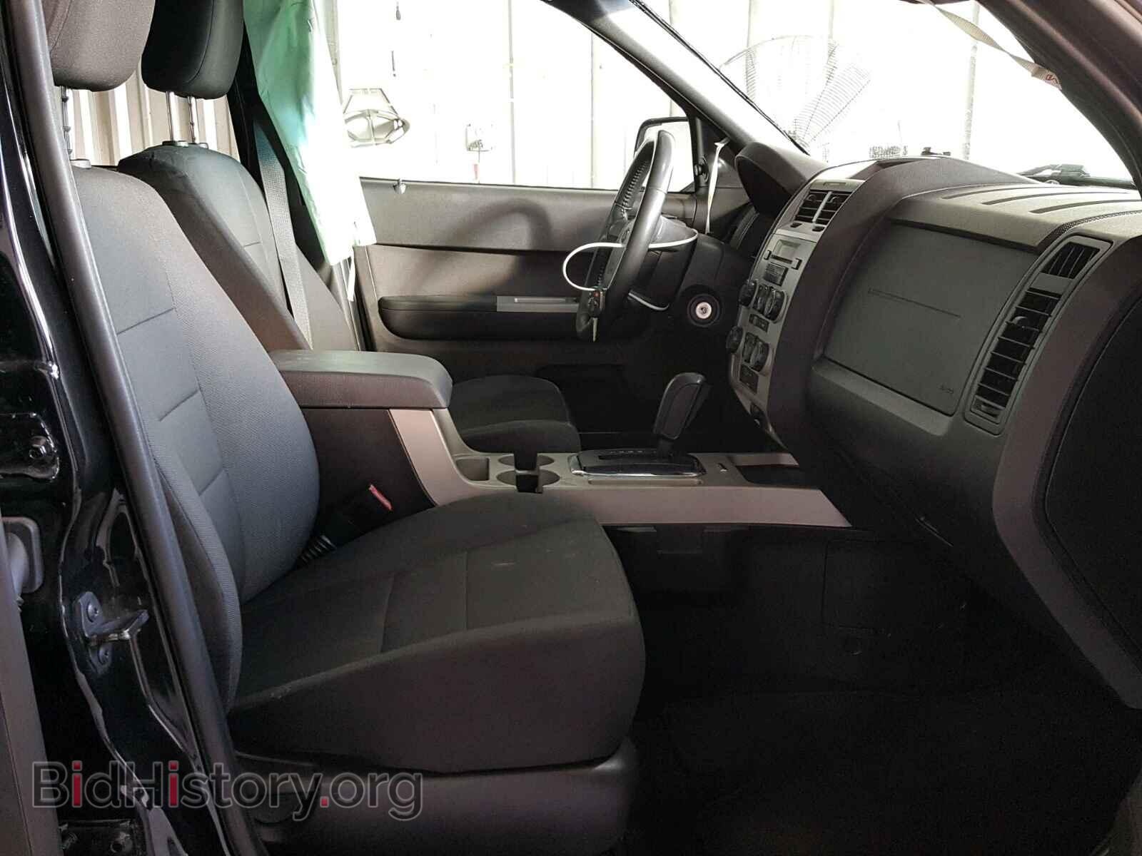 2011 FORD ESCAPE - VIN: 1FMCU0D70BKA14010 - Фото 5