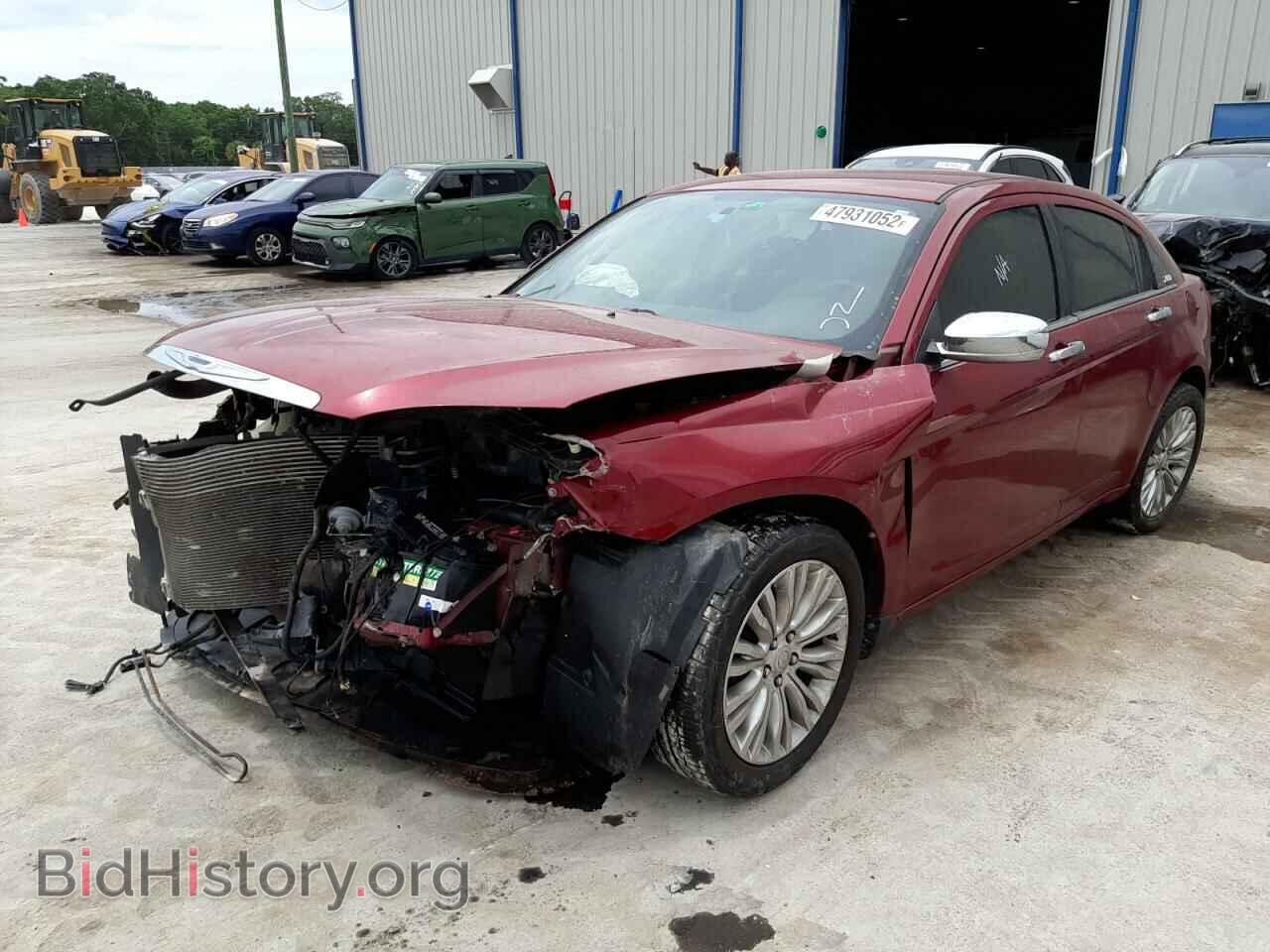 2011 CHRYSLER 200 - VIN: 1C3BC2FB4BN594297 - Photo 2