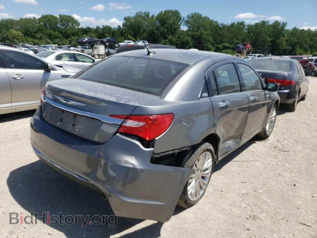2011 CHRYSLER 200 - VIN: 1C3BC2FB9BN597597 - Photo 4