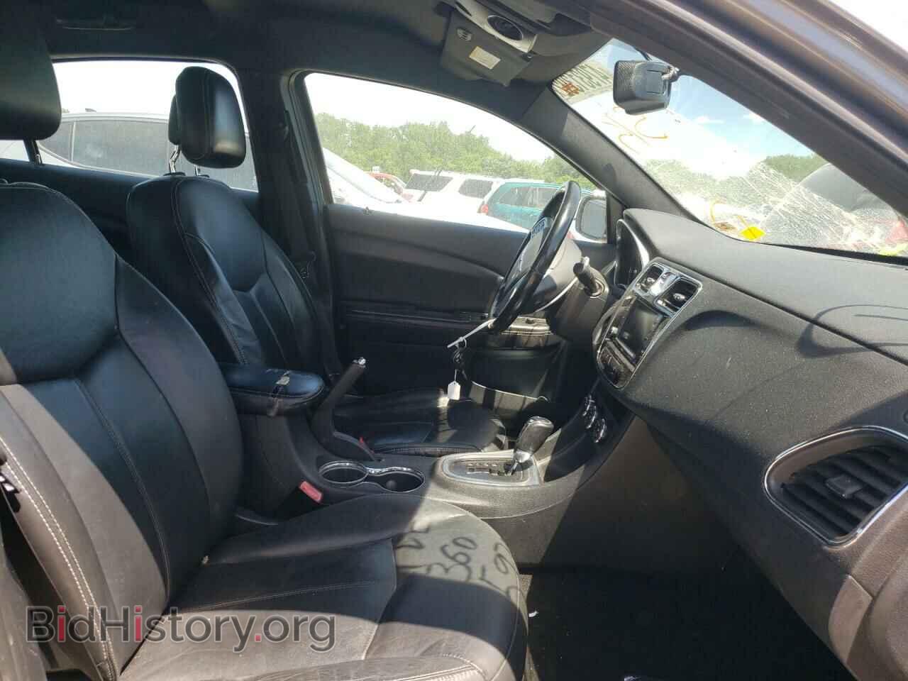 2011 CHRYSLER 200 - VIN: 1C3BC2FB9BN597597 - Photo 5