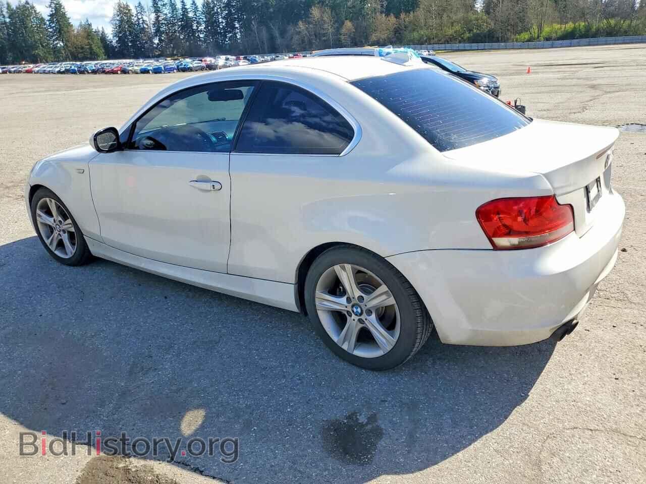 2013 BMW 1 SERIES - VIN: WBAUP9C58DVS94648 - Фото 2