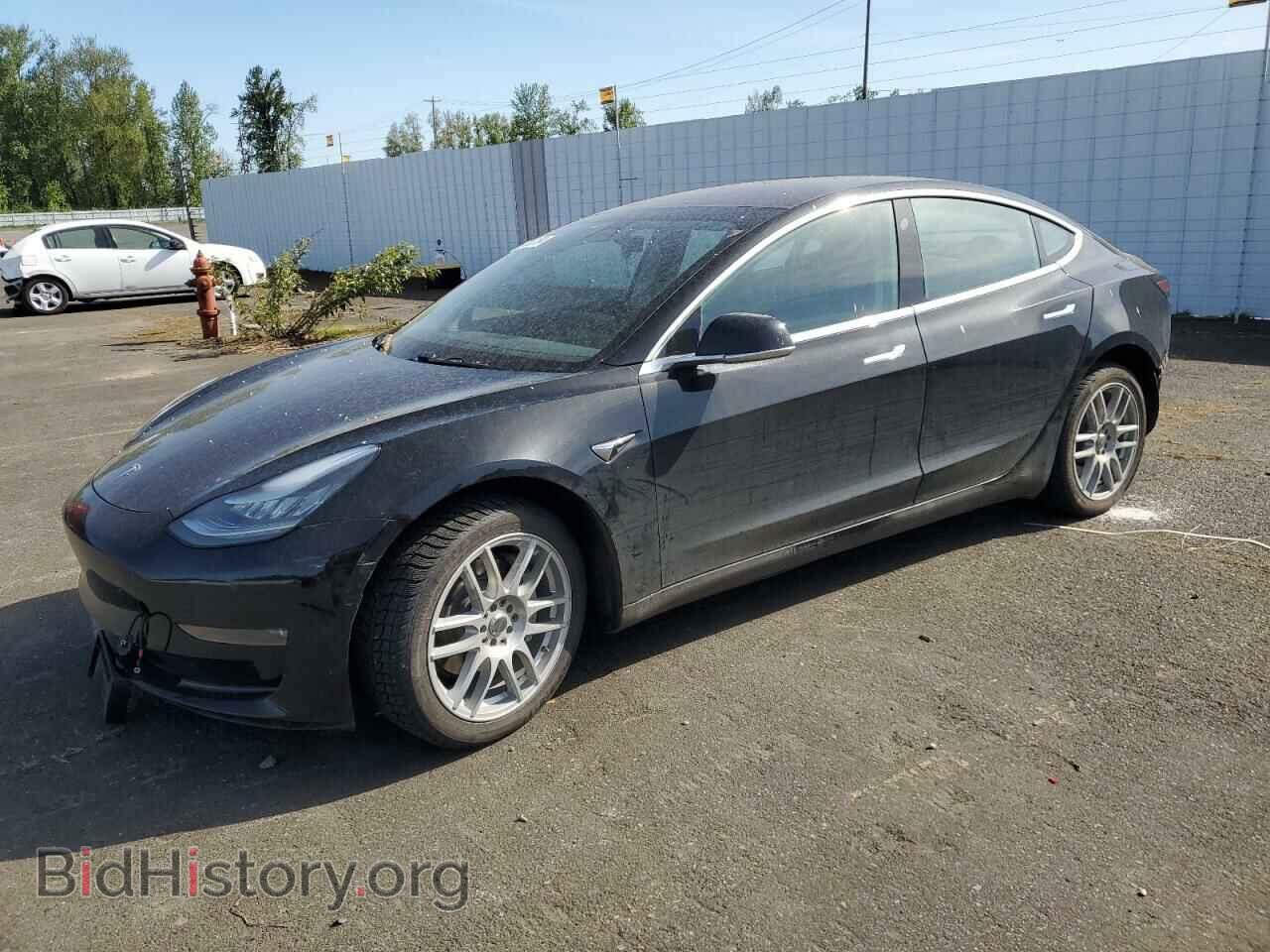 Фотография 5YJ3E1EB8JF130321 - TESLA MODEL 3 2018