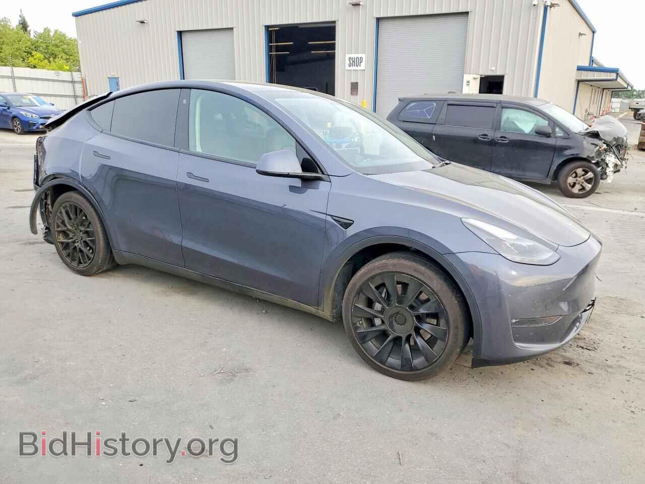 2022 TESLA MODEL Y - VIN: 7SAYGDEE2NF552590 - Фото 4