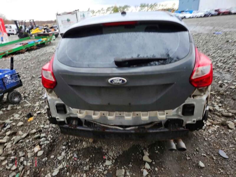 2014 Ford FOCUS (VIN 1FADP3N2XEL354435) — фото 6 из 15