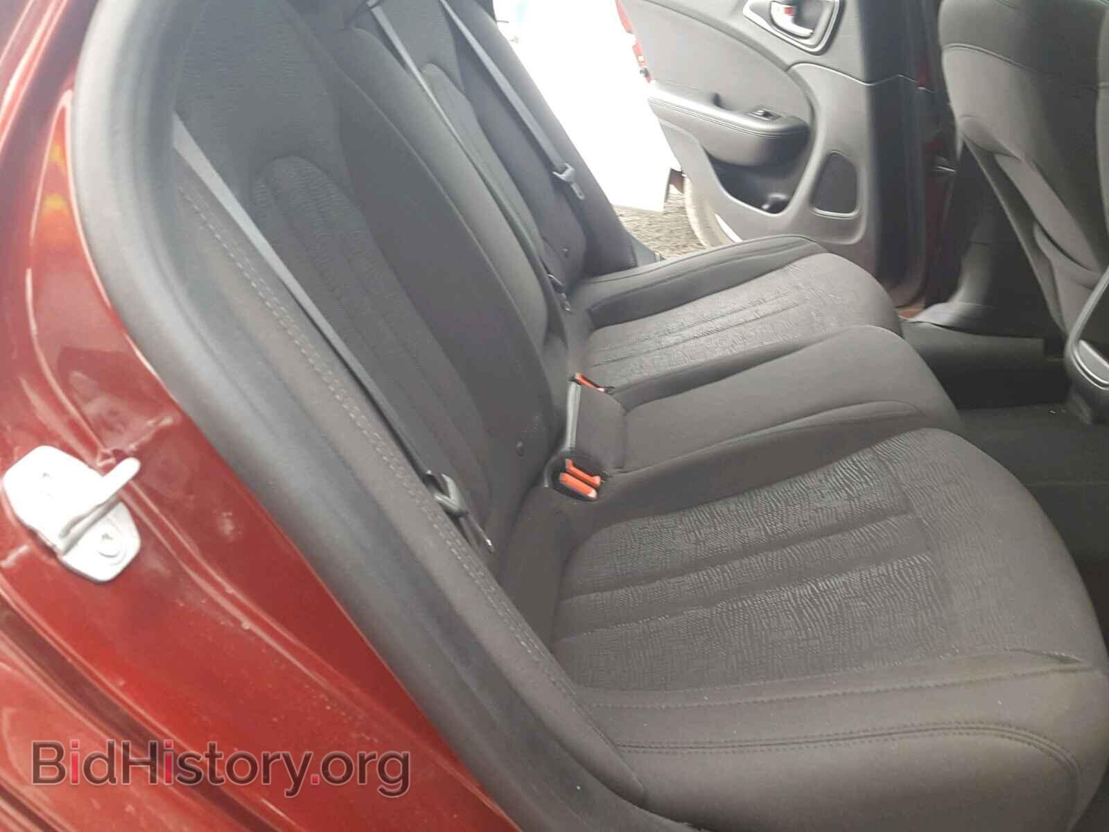 2016 CHRYSLER 200 - VIN: 1C3CCCAB0GN166753 - Фото 6