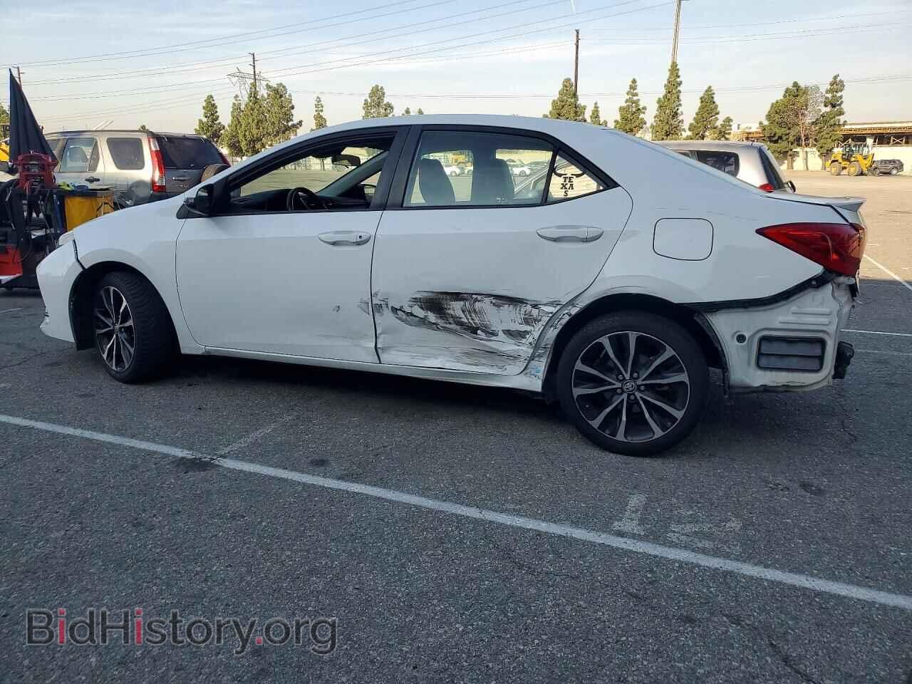 2017 TOYOTA COROLLA - VIN: 5YFBURHE3HP712683 - Фото 2