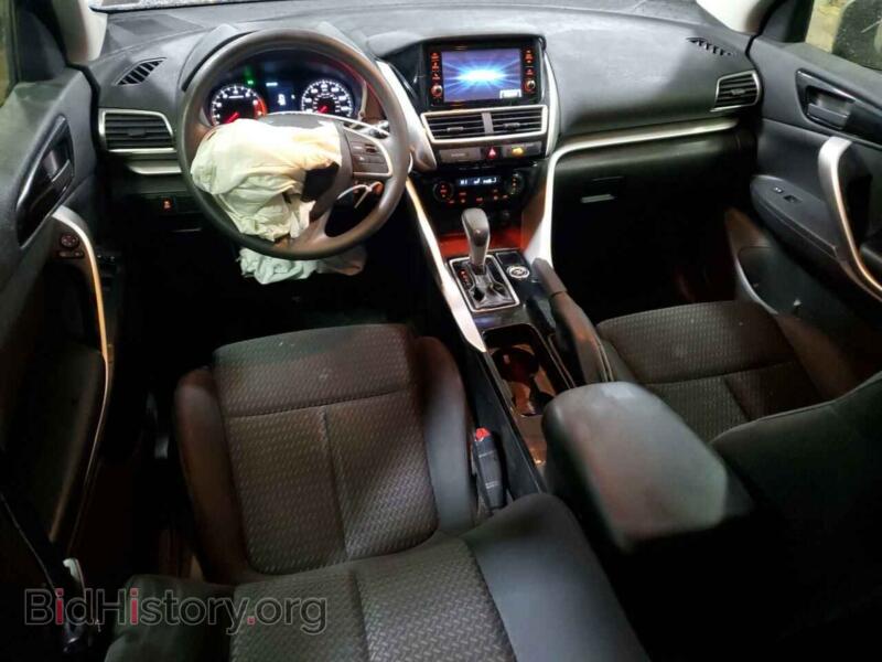 2018 Mitsubishi ECLIPSE (VIN JA4AT3AA9JZ050472) — фото 8 из 15