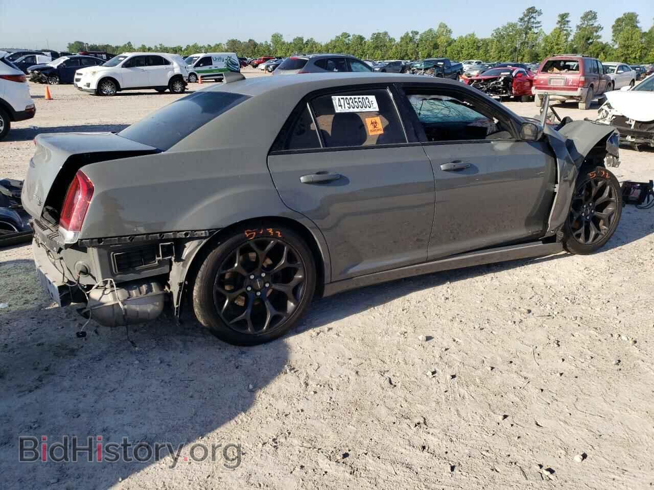 2019 CHRYSLER 300 - VIN: 2C3CCABG4KH562734 - Фото 3