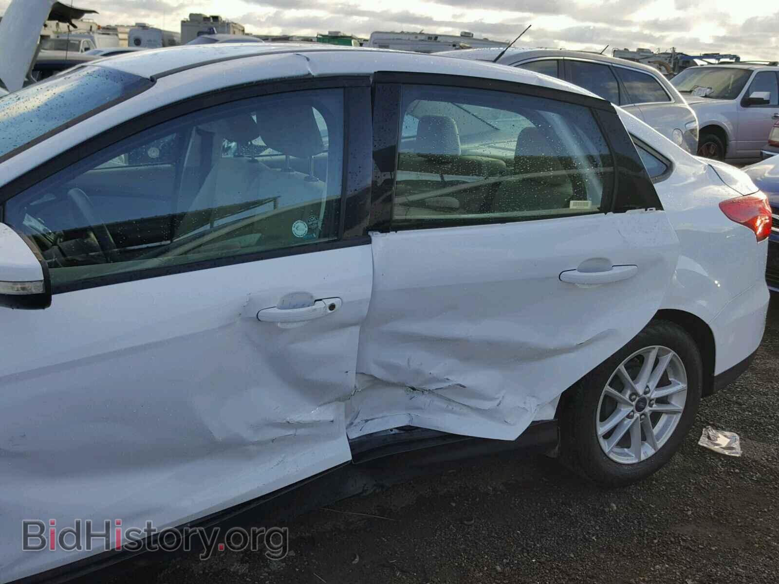 2016 FORD FOCUS - VIN: 1FADP3F24GL271052 - Photo 9