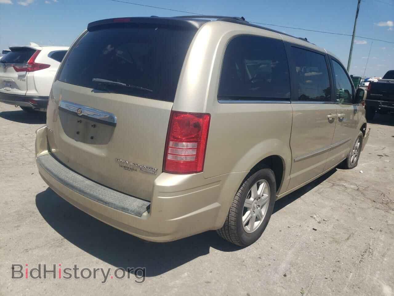 2010 CHRYSLER MINIVAN - VIN: 2A4RR5D17AR240693 - Фото 4