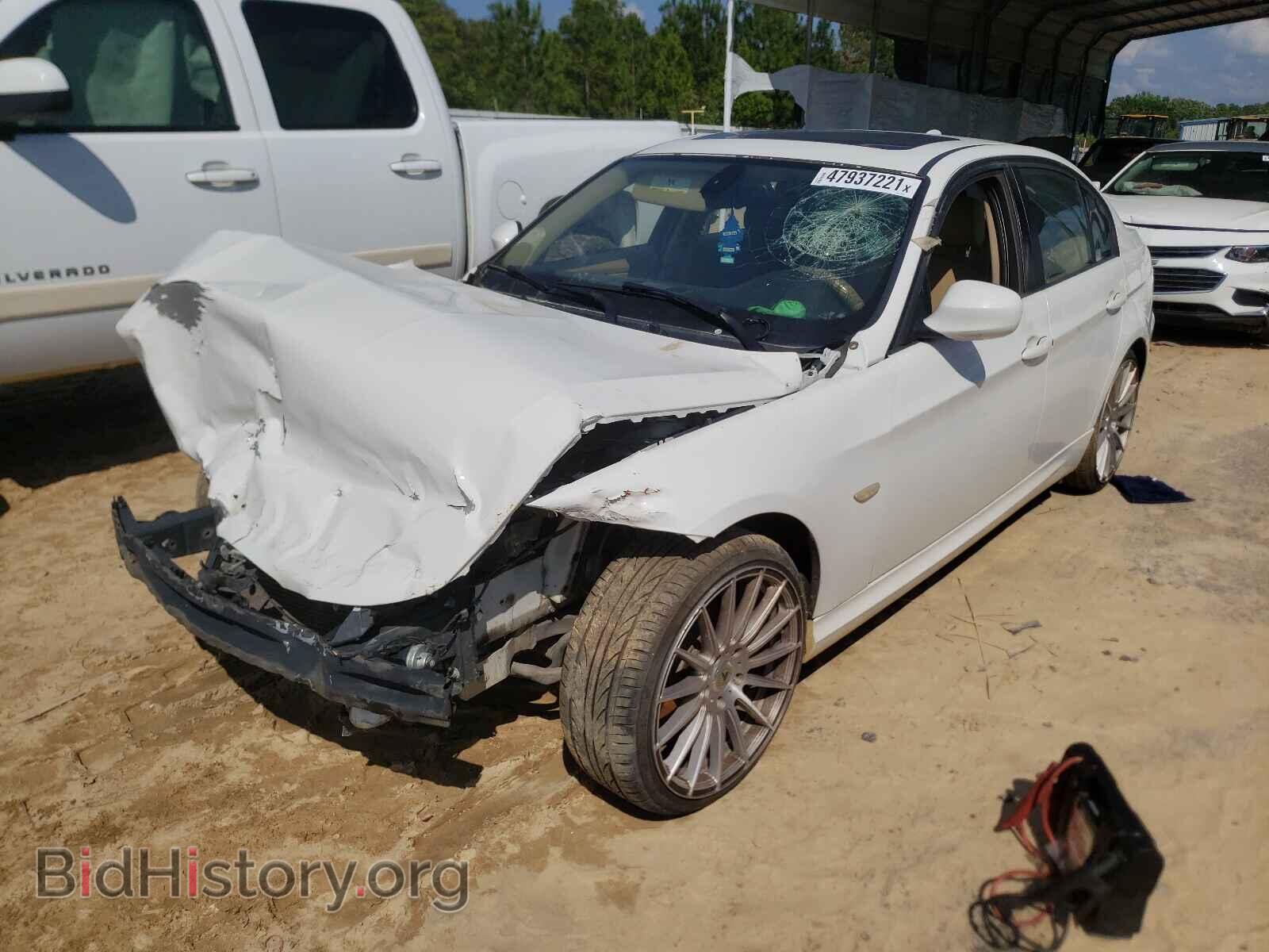 2011 BMW 3 SERIES - VIN: WBAPH7C51BE678122 - Фото 2