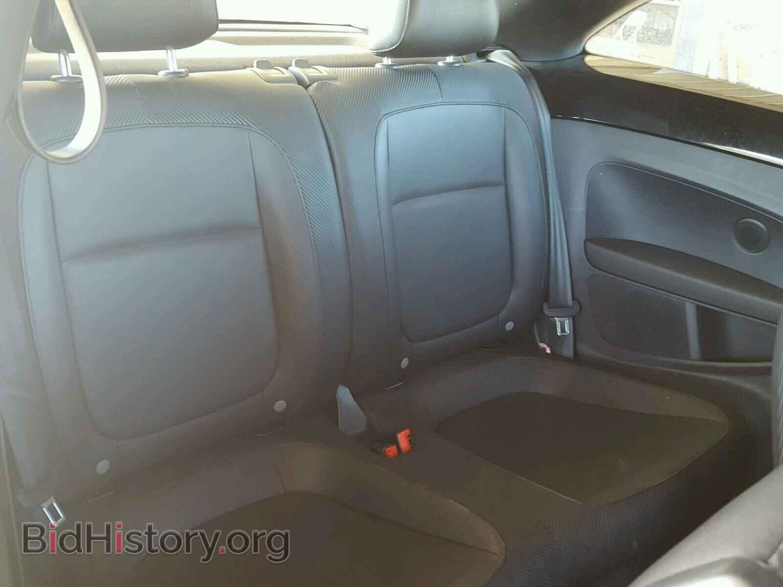 2012 VOLKSWAGEN BEETLE - VIN: 3VWJP7AT7CM628492 - Фото 6
