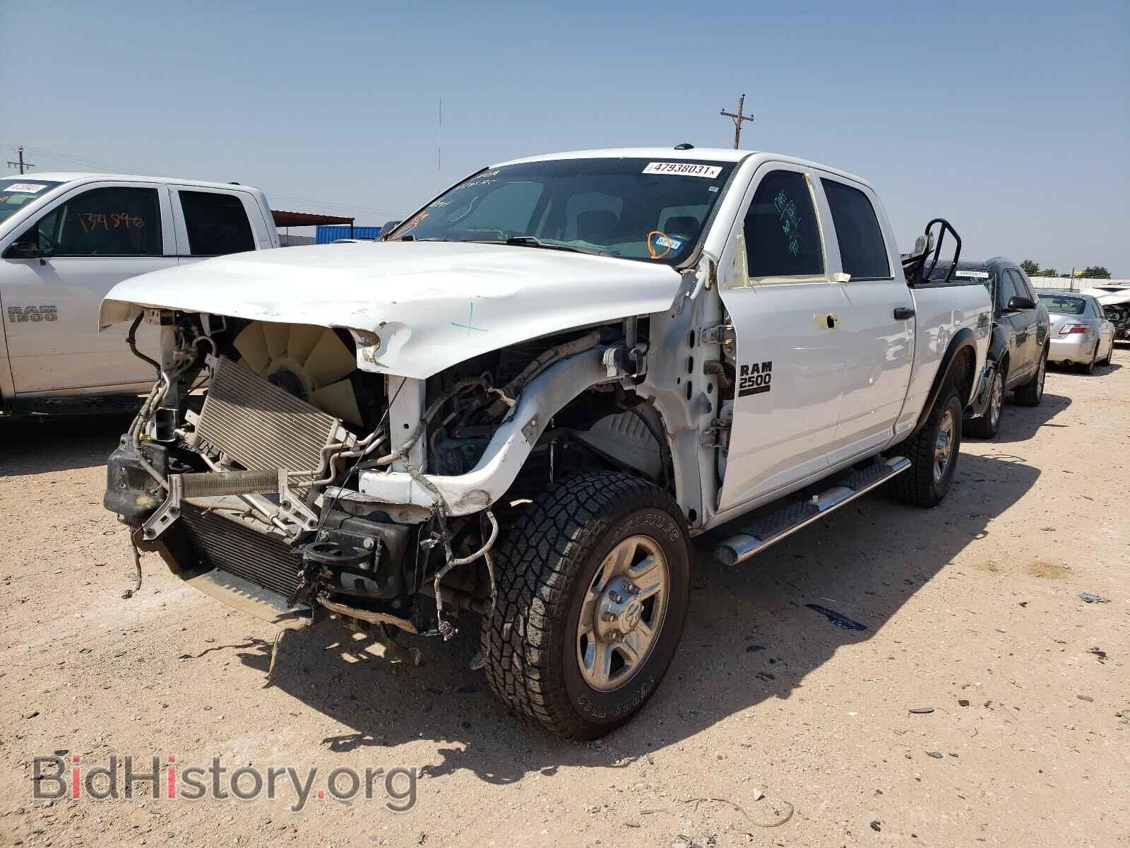 2017 RAM 2500 - VIN: 3C6UR5CL4HG694670 - Фото 2