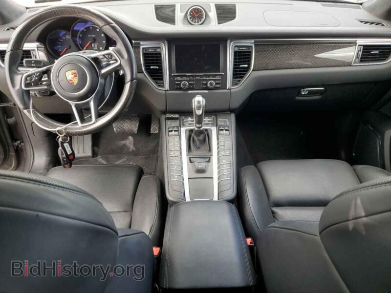 2016 Porsche MACAN (VIN WP1AF2A55GLB90331) — фото 8 из 14