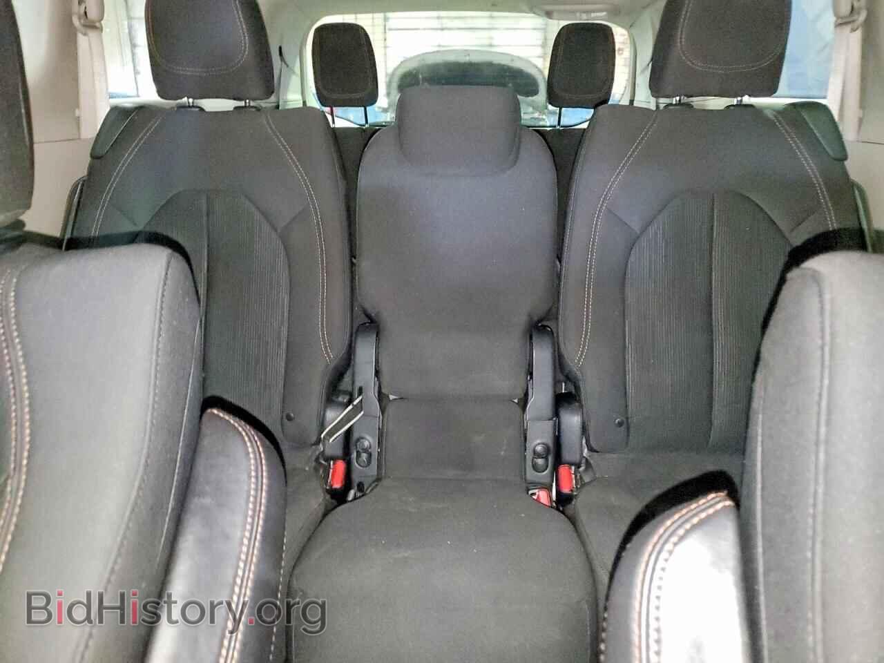 2018 CHRYSLER PACIFICA - VIN: 2C4RC1FG6JR125987 - Фото 10