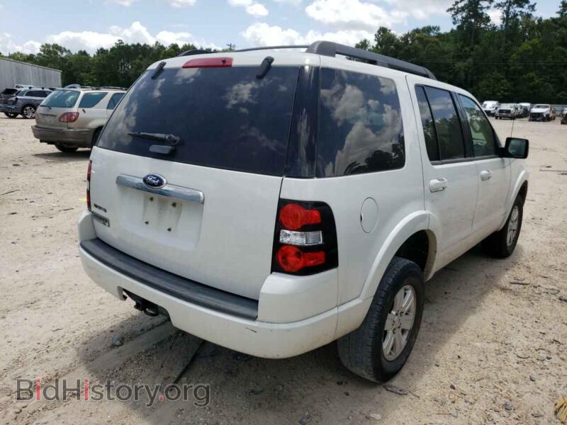 2010 Ford EXPLORER (VIN 1FMEU6DE8AUA95237) — photo 4 of 10