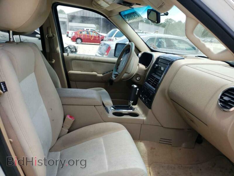 2010 Ford EXPLORER (VIN 1FMEU6DE8AUA95237) — photo 5 of 10