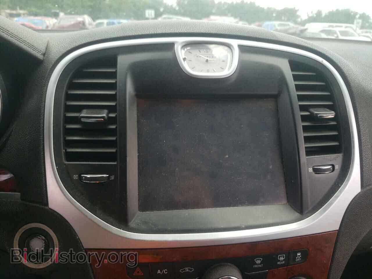 2014 CHRYSLER 300 - VIN: 2C3CCARG7EH151077 - Фото 9