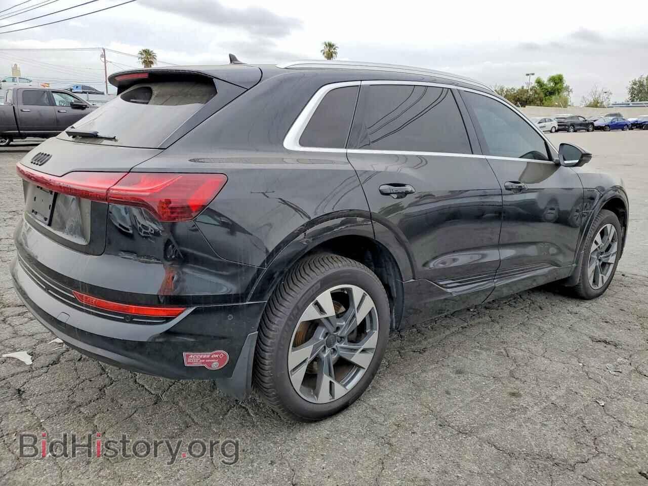 2021 AUDI E-TRON - VIN: WA1LAAGE8MB000544 - Фото 3