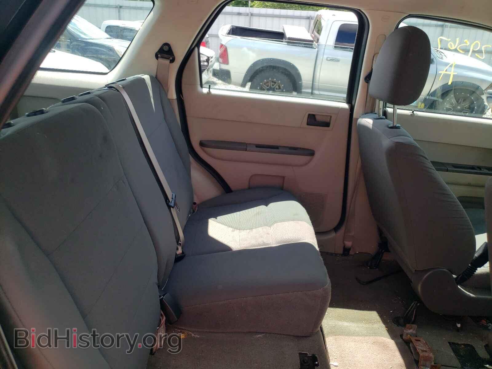 2011 FORD ESCAPE - VIN: 1FMCU9C72BKB21064 - Фото 6