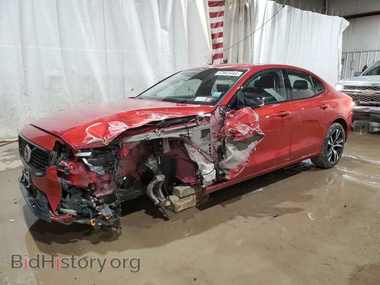 Фотография 7JRL12TK4PG232011 - VOLVO S60 CORE 2023