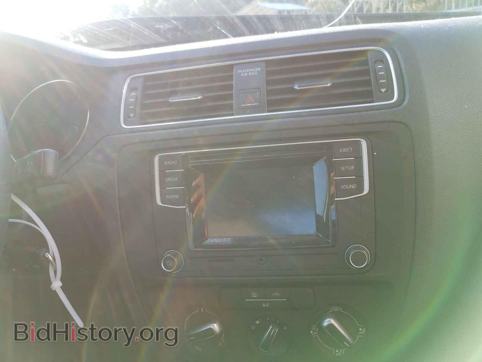 2017 VOLKSWAGEN JETTA - VIN: 3VW2B7AJ1HM351976 - Фото 9