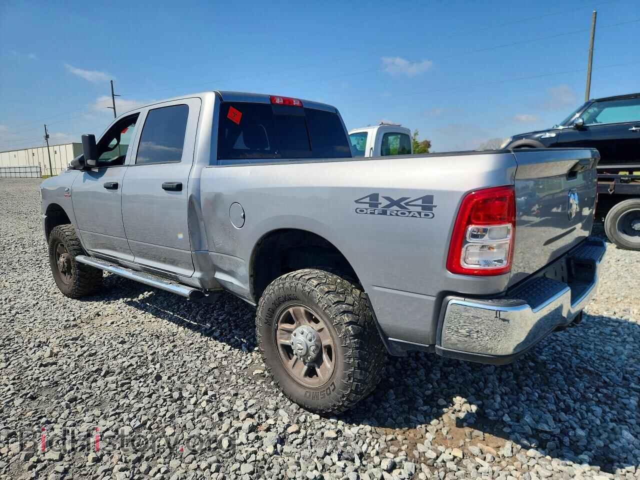2022 RAM 2500 - VIN: 3C6UR5CL0NG367923 - Фото 2