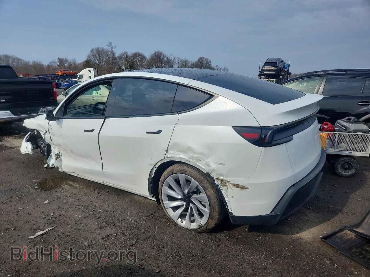 2026 TESLA MODEL Y - VIN: 7SAYGDEE8TA456845 - Фото 2