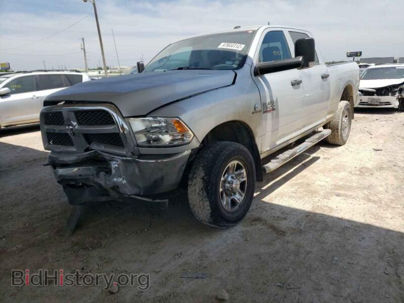 2017 RAM 2500 (VIN 3C6UR5CL5HG720855) — фото 2 из 10