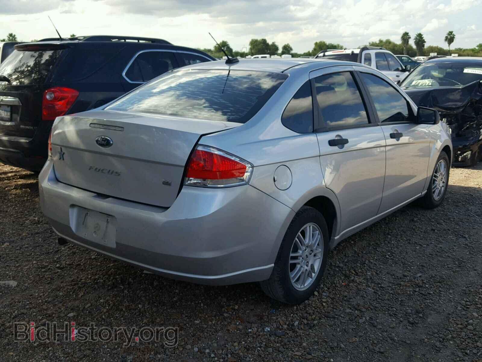 2010 FORD FOCUS SE - VIN: 1FAHP3FN6AW256912 - Фото 4