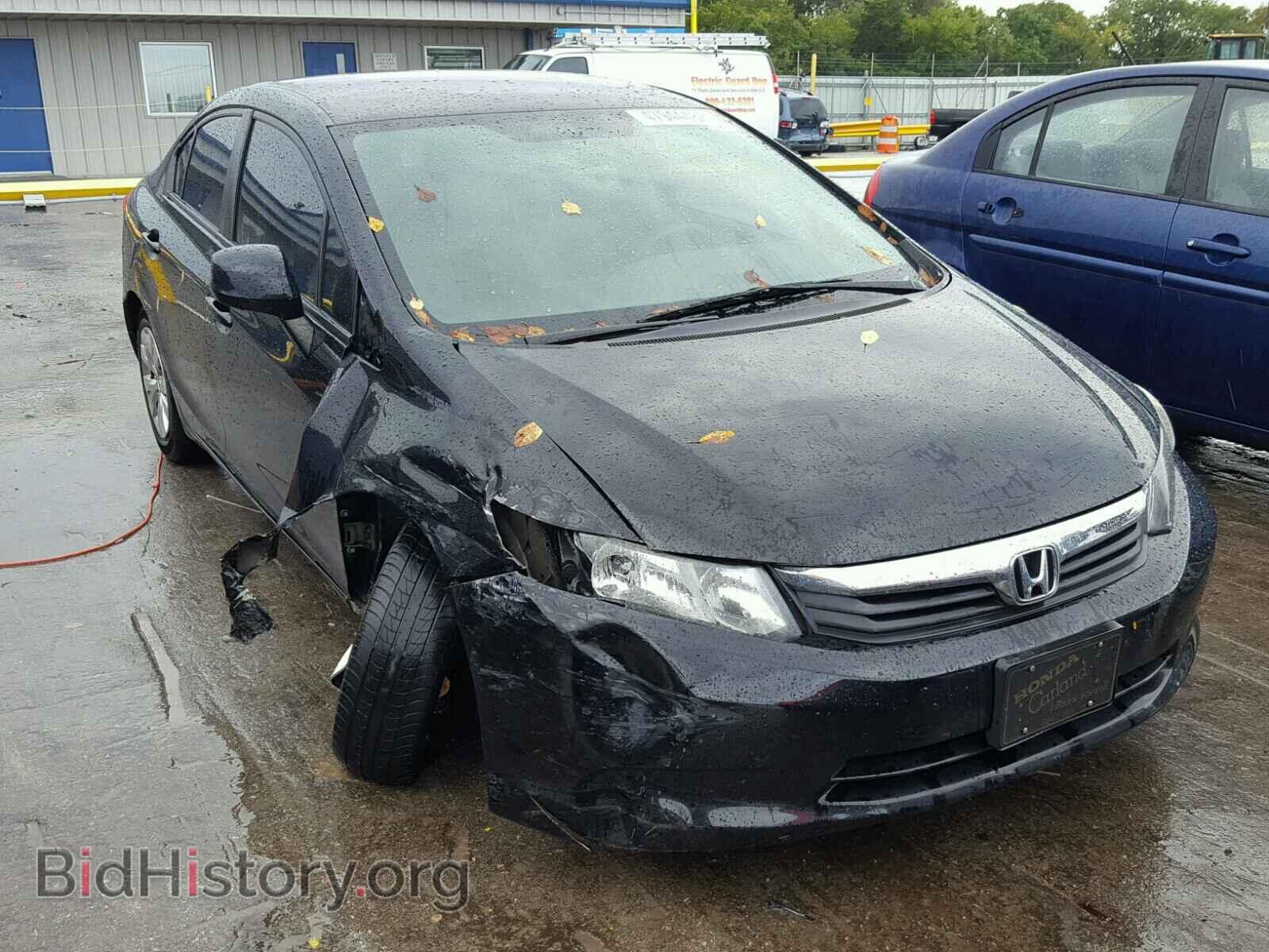 Фотография 19XFB2F56CE105656 - HONDA CIVIC LX 2012